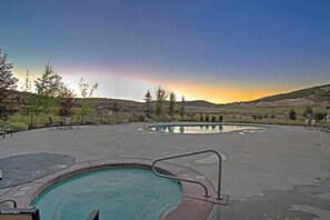 Pool - 5 Bdrm 3100+ Sqft, pool, private tub, mins from MTN (Heber City)