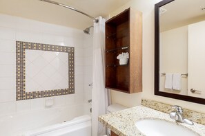 Hårtork och handdukar