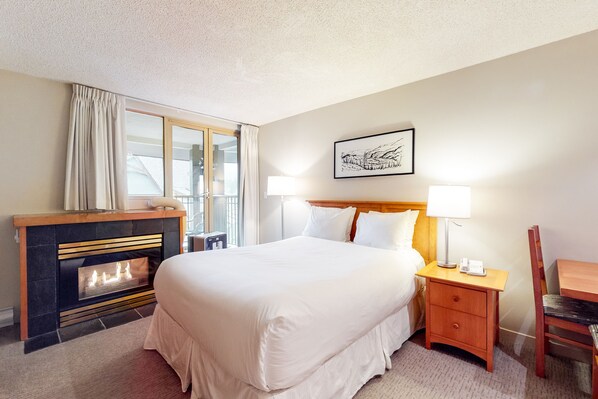 Strykjärn/strykbräda, internet och sängkläder