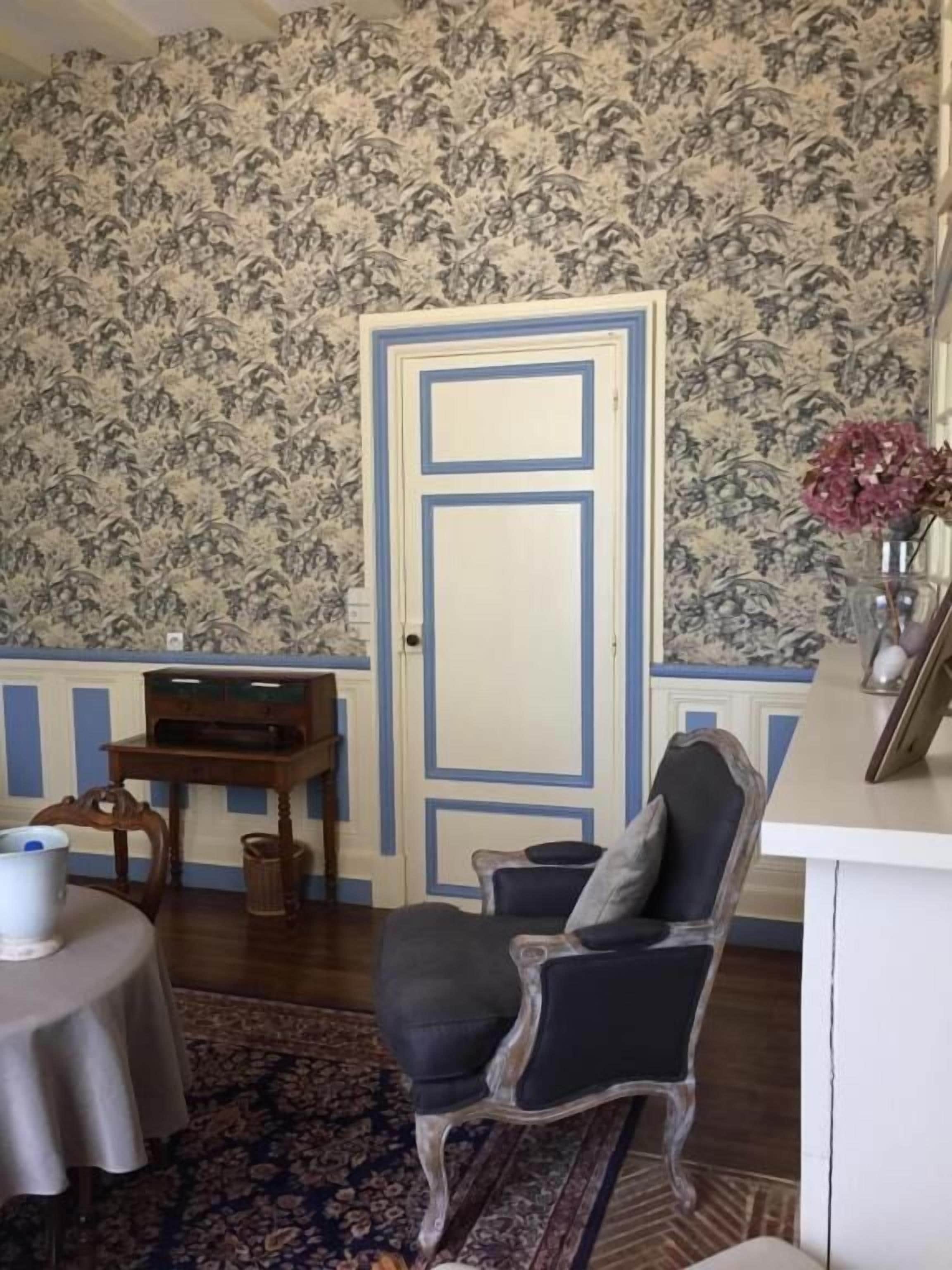 Tweepersoonskamer, en-suite badkamer (Jaune-et-Bleu) | 1 slaapkamer, wifi