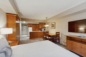 熨斗/熨衣板、上网接入、床单