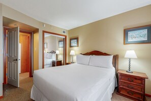 1 chambre, fer et planche à repasser, accès à Internet, literie fournie