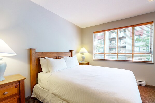 2 habitaciones, tabla de planchar con plancha, internet y ropa de cama 