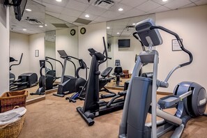 Fitness facility - Comfy mountain studio with fireplace & gym - near lifts and golf (Whistler)