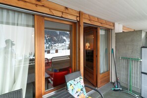 Studio 204 Schmid (Cleaning Fee 70 CHF) | Balcony - Apartments Richmond (Davos)