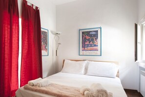 1 غرفة نوم ومكواة/لوح كي وواي فاي وملاءات أسرّة