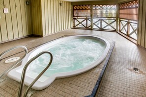 Baignoire à remous intérieure