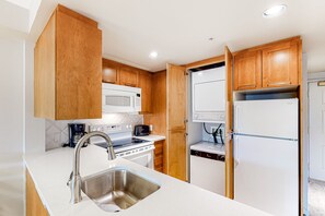 Micro-ondas, fogão, cooktop, lava-louças