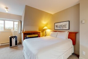 Silitysrauta/-lauta, Wi-Fi, vuodevaatteet