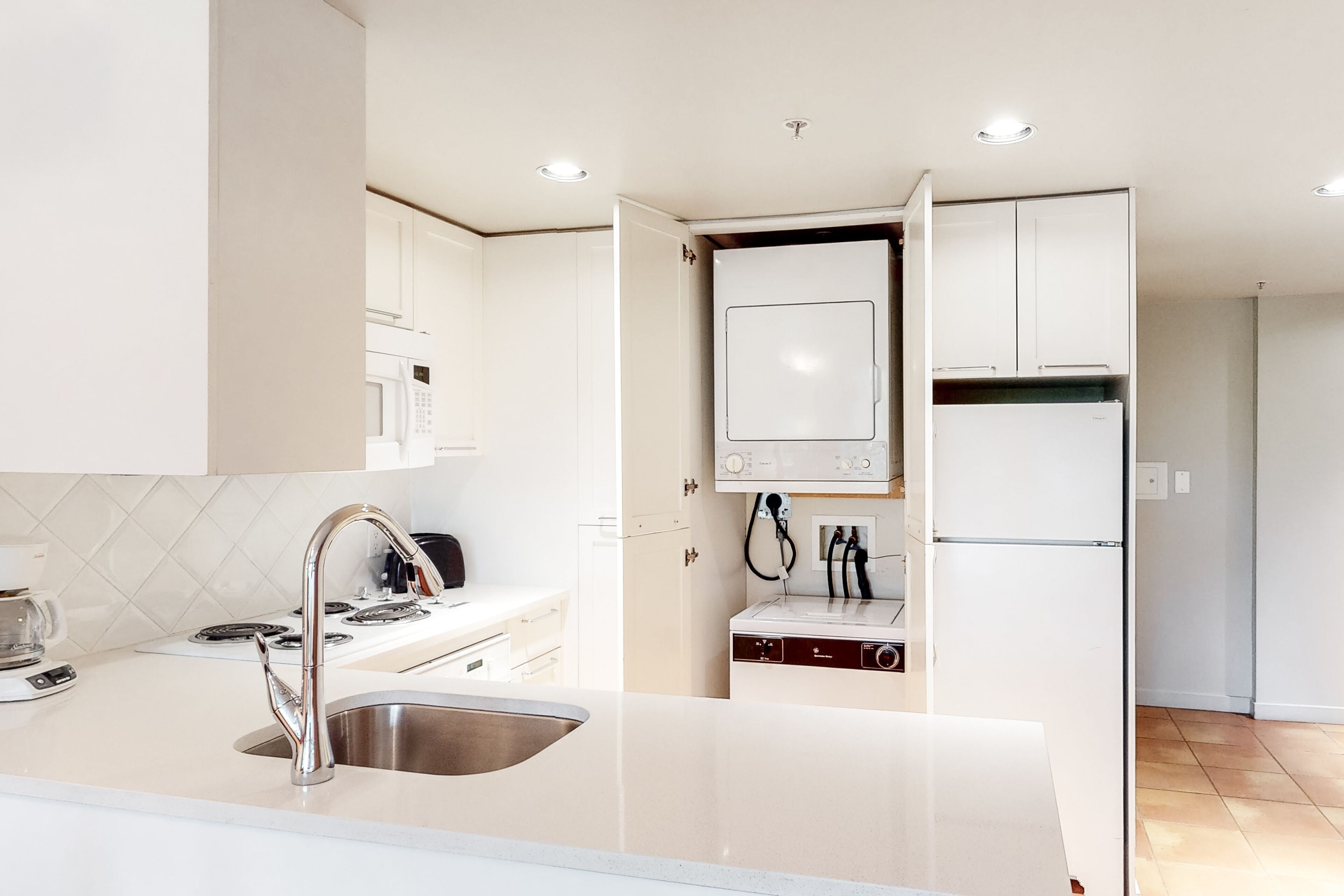 Microwave, oven, stovetop, dishwasher