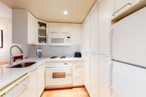 Microwave, oven, stovetop, dishwasher
