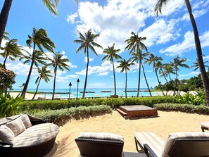 Property grounds - Luxury Pool front Ko Olina Beach Rental Ground Floor BT105  2BR  &1 Free Parking (Ko Olina)