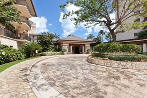 Exterior - Luxury Pool front Ko Olina Beach Rental Ground Floor BT105  2BR  &1 Free Parking (Ko Olina)