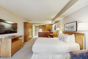 Fer et planche à repasser, Internet gratuit, draps fournis