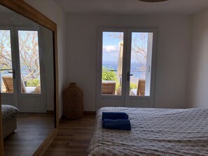 2 室のベッドルーム、アイロン / アイロン台、旅行用ベビーベッド、WiFi (無料)