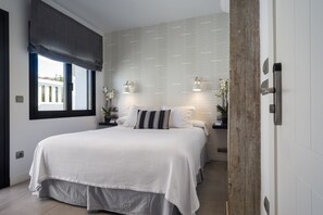 ห้องดับเบิล, ห้องน้ำในตัว (5) | 1 ห้องนอน