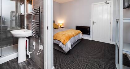 rooms at number 4