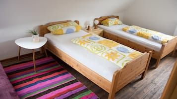 4 habitaciones, tabla de planchar con plancha y wifi gratis