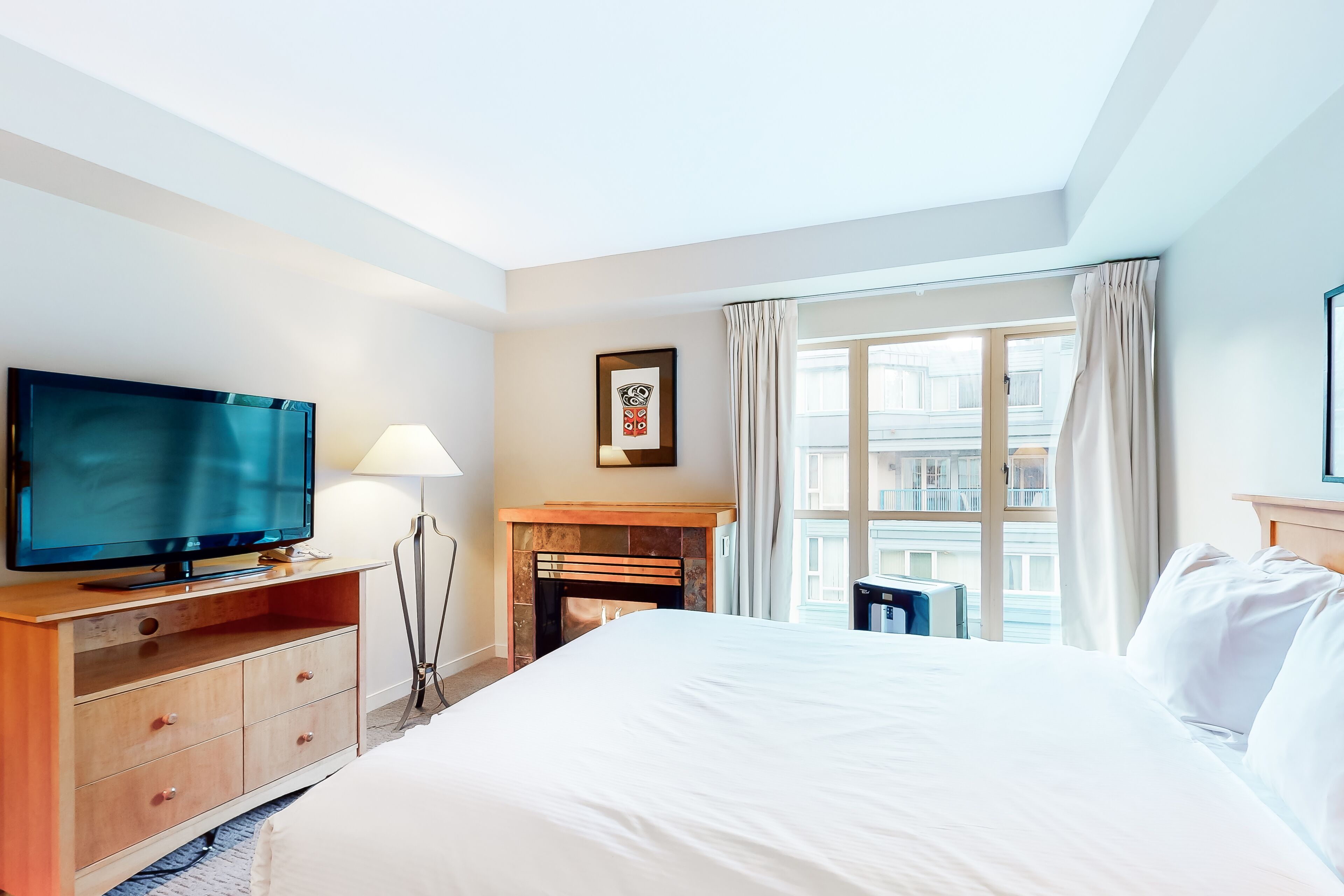 Silitysrauta/-lauta, ilmainen internet, vuodevaatteet