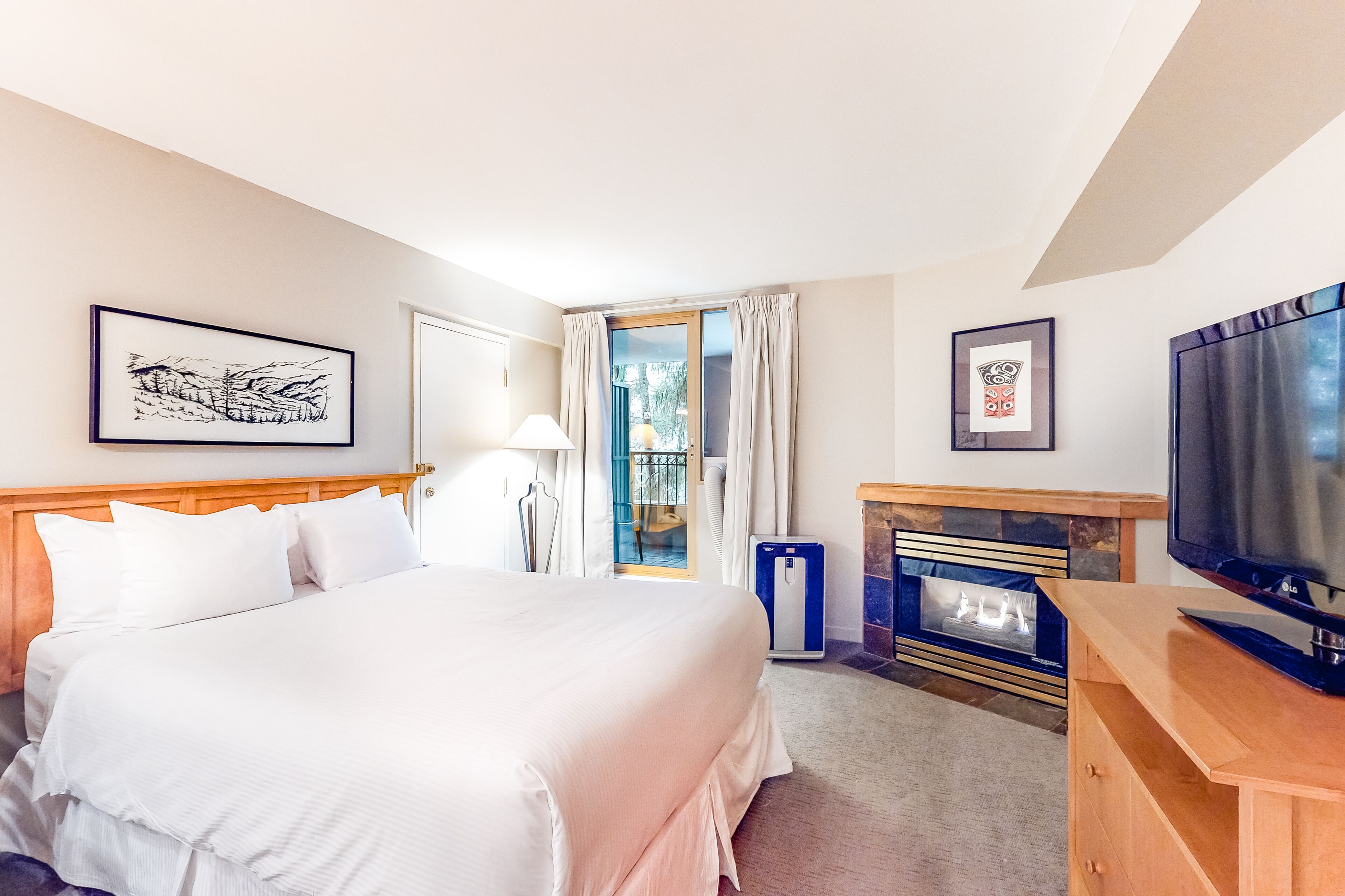 Silitysrauta/-lauta, ilmainen internet, vuodevaatteet