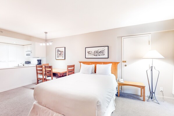 Bügeleisen/Bügelbrett, kostenloses Internet, Bettwäsche