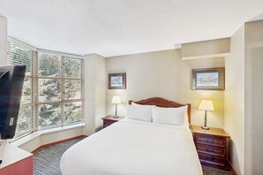 1 chambre, fer et planche à repasser, accès à Internet, literie fournie