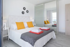 2 bedrooms, in-room safe, iron/ironing board, free WiFi