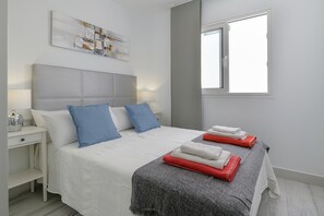 2 bedrooms, in-room safe, iron/ironing board, free WiFi
