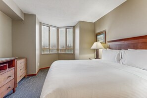 1 chambre, fer et planche à repasser, accès à Internet, literie fournie