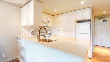 Microwave, oven, stovetop, dishwasher