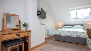 2 bedrooms, free WiFi, bed sheets
