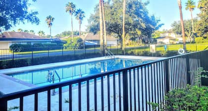 New listing : Sunset Retreat Getaway