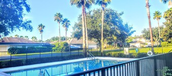 New listing : Sunset Retreat Getaway