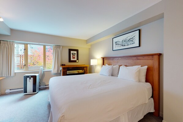 Fer et planche à repasser, accès à Internet, literie fournie