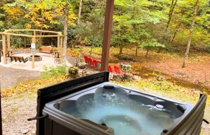 Outdoor spa tub - Private 2 acres on creek. Hot tub. Generator. Huge carport. Owner managed. (Townsend)