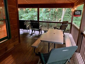 Outdoor dining - Private 2 acres on creek. Hot tub. Generator. Huge carport. Owner managed. (Townsend)