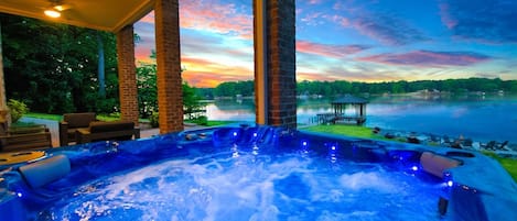 House, Multiple Beds, Lake View (Pathway Bay) | Property grounds