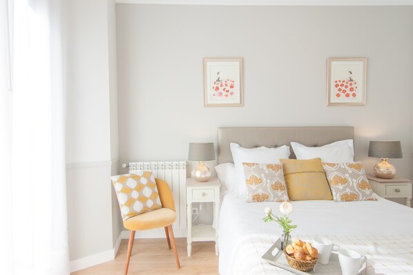 2 habitaciones, tabla de planchar con plancha, wifi y ropa de cama