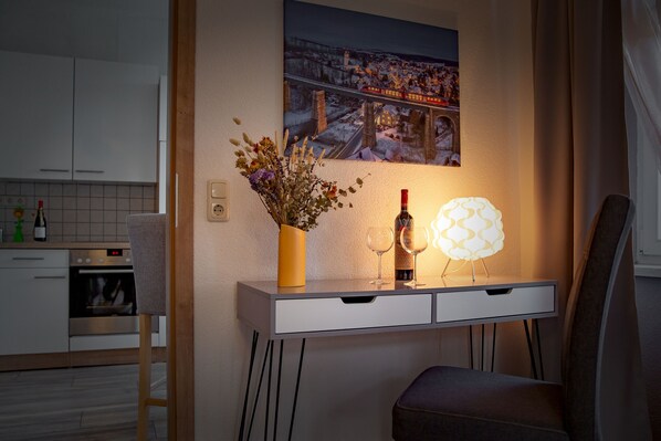 Deluxe Apartment, Private Bathroom, Garden View | 1 bedroom - Ferienwohnungen Familie Junge (Sehmatal)