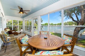 House, Multiple Beds, Lake View (Summer STATus) | Dining - Summer Status (Mooresville)