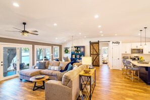 House, Multiple Beds, Lake View (Summer STATus) | Living area | Flat-screen TV, streaming services - Summer Status (Mooresville)