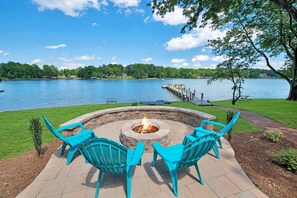House, Multiple Beds, Lake View (Summer STATus) | Outdoor dining - Summer Status (Mooresville)