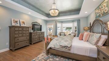 House, Multiple Beds, Lake View (Westview Ridge) | 4 bedrooms, iron/ironing board, free WiFi, bed sheets