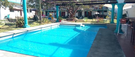 Outdoor pool, sun loungers