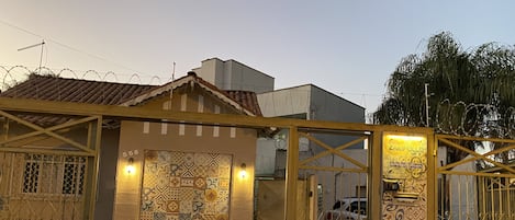 Façade de l’hébergement