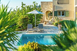 Piscina all'aperto