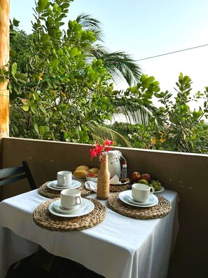 Desayuno continental incluido todos los días 