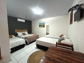 Minibar, bed sheets - Uru Pousada (Jijoca de Jericoacoara)