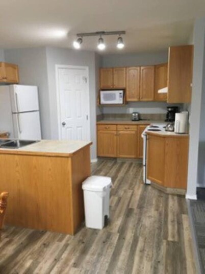 Comfy 3 bedroom apartment in South Lethbridge #2