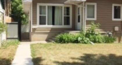 Clean Comfortable 3 Bedroom Duplex